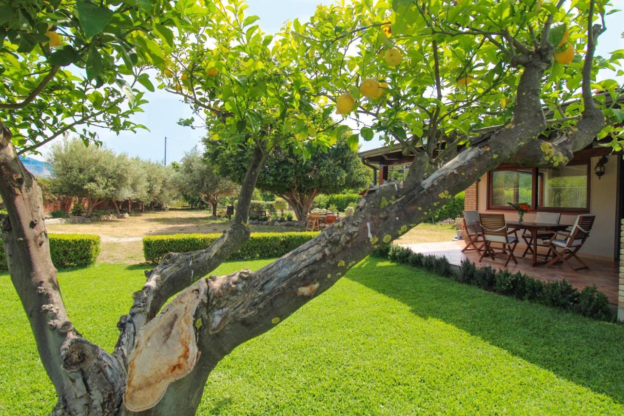 La Casa Di Lina - Capo D'Orlando, Casa Con Ampio Giardino Vila Exterior foto