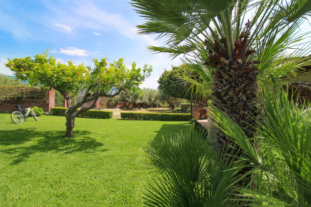 La Casa Di Lina - Capo D'Orlando, Casa Con Ampio Giardino Vila Exterior foto