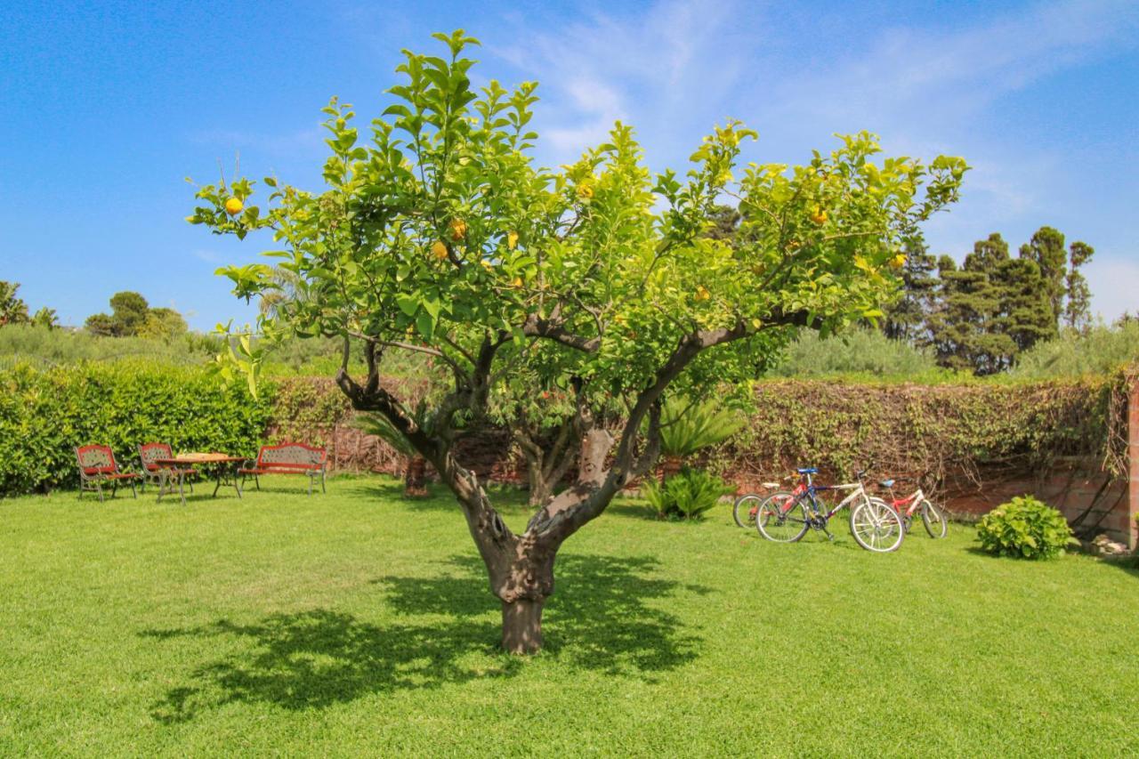 La Casa Di Lina - Capo D'Orlando, Casa Con Ampio Giardino Vila Exterior foto