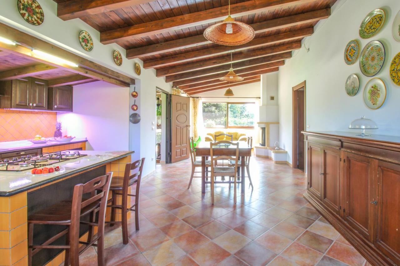 La Casa Di Lina - Capo D'Orlando, Casa Con Ampio Giardino Vila Exterior foto