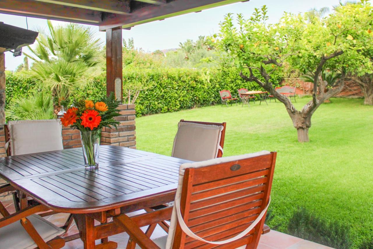 La Casa Di Lina - Capo D'Orlando, Casa Con Ampio Giardino Vila Exterior foto